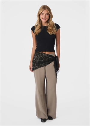 Serina lace scarf Black Neo Noir 